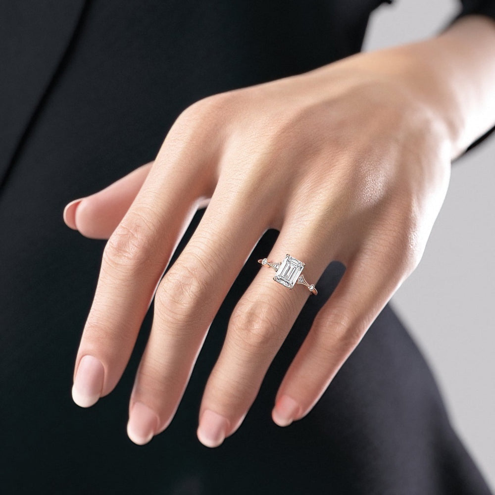 FLM102