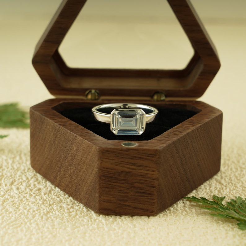 Stunning 1.0 - 2.0 CT Emerald Moissanite Engagement Ring with Bezel Design 5