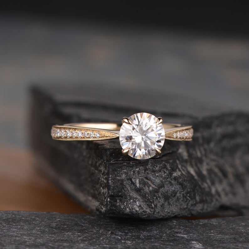 FLM472
